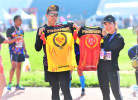 BIB: 42195, 211
                            <button type="button" onclick="openModal(3814665)" class="btn btn-primary btn-sm float-right btn-popup" data-toggle="modal" data-target=".modal-high-quality">
                        <i class="fas fa-shopping-cart"></i> Add to Cart
                    </button>
                                            <button type="button" onclick="isThisMe(3814665, true)" class="btn btn-success btn-sm float-right btn-popup btn-isme hidden" data-toggle="tooltip" data-placement="bottom" title="นี่คือรูปของคุณใช่ไหม คลิกที่นี่เพื่อเอาเข้าอัลบั้ม">
                        <i class="fas fa-plus"></i> Add to album
                    </button>
                    <button type="button" onclick="isThisMe(3814665, false)" class="btn btn-warning btn-sm float-right btn-popup btn-isnotme hidden">
                        <i class="fas fa-ban"></i> Remove from album
                    </button>