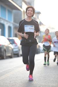 BIB: 1285
                            <button type="button" onclick="openModal(3746349)" class="btn btn-primary btn-sm float-right btn-popup" data-toggle="modal" data-target=".modal-high-quality">
                        <i class="fas fa-shopping-cart"></i> Add to Cart
                    </button>
                                            <button type="button" onclick="isThisMe(3746349, true)" class="btn btn-success btn-sm float-right btn-popup btn-isme hidden" data-toggle="tooltip" data-placement="bottom" title="นี่คือรูปของคุณใช่ไหม คลิกที่นี่เพื่อเอาเข้าอัลบั้ม">
                        <i class="fas fa-plus"></i> Add to album
                    </button>
                    <button type="button" onclick="isThisMe(3746349, false)" class="btn btn-warning btn-sm float-right btn-popup btn-isnotme hidden">
                        <i class="fas fa-ban"></i> Remove from album
                    </button>