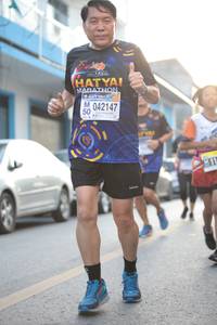 BIB: 042147
                            <button type="button" onclick="openModal(3746569)" class="btn btn-primary btn-sm float-right btn-popup" data-toggle="modal" data-target=".modal-high-quality">
                        <i class="fas fa-shopping-cart"></i> Add to Cart
                    </button>
                                            <button type="button" onclick="isThisMe(3746569, true)" class="btn btn-success btn-sm float-right btn-popup btn-isme hidden" data-toggle="tooltip" data-placement="bottom" title="นี่คือรูปของคุณใช่ไหม คลิกที่นี่เพื่อเอาเข้าอัลบั้ม">
                        <i class="fas fa-plus"></i> Add to album
                    </button>
                    <button type="button" onclick="isThisMe(3746569, false)" class="btn btn-warning btn-sm float-right btn-popup btn-isnotme hidden">
                        <i class="fas fa-ban"></i> Remove from album
                    </button>