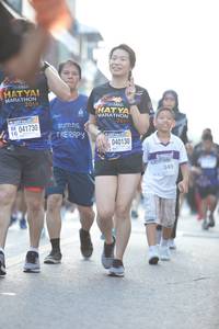 BIB: 2019, 041730, 040130, 349
                            <button type="button" onclick="openModal(3747237)" class="btn btn-primary btn-sm float-right btn-popup" data-toggle="modal" data-target=".modal-high-quality">
                        <i class="fas fa-shopping-cart"></i> Add to Cart
                    </button>
                                            <button type="button" onclick="isThisMe(3747237, true)" class="btn btn-success btn-sm float-right btn-popup btn-isme hidden" data-toggle="tooltip" data-placement="bottom" title="นี่คือรูปของคุณใช่ไหม คลิกที่นี่เพื่อเอาเข้าอัลบั้ม">
                        <i class="fas fa-plus"></i> Add to album
                    </button>
                    <button type="button" onclick="isThisMe(3747237, false)" class="btn btn-warning btn-sm float-right btn-popup btn-isnotme hidden">
                        <i class="fas fa-ban"></i> Remove from album
                    </button>