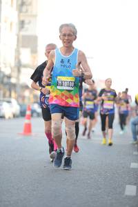 BIB: 10188
                            <button type="button" onclick="openModal(3747802)" class="btn btn-primary btn-sm float-right btn-popup" data-toggle="modal" data-target=".modal-high-quality">
                        <i class="fas fa-shopping-cart"></i> Add to Cart
                    </button>
                                            <button type="button" onclick="isThisMe(3747802, true)" class="btn btn-success btn-sm float-right btn-popup btn-isme hidden" data-toggle="tooltip" data-placement="bottom" title="นี่คือรูปของคุณใช่ไหม คลิกที่นี่เพื่อเอาเข้าอัลบั้ม">
                        <i class="fas fa-plus"></i> Add to album
                    </button>
                    <button type="button" onclick="isThisMe(3747802, false)" class="btn btn-warning btn-sm float-right btn-popup btn-isnotme hidden">
                        <i class="fas fa-ban"></i> Remove from album
                    </button>