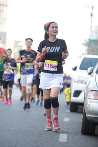 BIB: 11560
                            <button type="button" onclick="openModal(3749183)" class="btn btn-primary btn-sm float-right btn-popup" data-toggle="modal" data-target=".modal-high-quality">
                        <i class="fas fa-shopping-cart"></i> Add to Cart
                    </button>
                                            <button type="button" onclick="isThisMe(3749183, true)" class="btn btn-success btn-sm float-right btn-popup btn-isme hidden" data-toggle="tooltip" data-placement="bottom" title="นี่คือรูปของคุณใช่ไหม คลิกที่นี่เพื่อเอาเข้าอัลบั้ม">
                        <i class="fas fa-plus"></i> Add to album
                    </button>
                    <button type="button" onclick="isThisMe(3749183, false)" class="btn btn-warning btn-sm float-right btn-popup btn-isnotme hidden">
                        <i class="fas fa-ban"></i> Remove from album
                    </button>