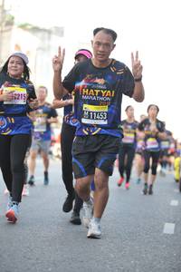 BIB: 201, 2215, 11453
                            <button type="button" onclick="openModal(3750594)" class="btn btn-primary btn-sm float-right btn-popup" data-toggle="modal" data-target=".modal-high-quality">
                        <i class="fas fa-shopping-cart"></i> Add to Cart
                    </button>
                                            <button type="button" onclick="isThisMe(3750594, true)" class="btn btn-success btn-sm float-right btn-popup btn-isme hidden" data-toggle="tooltip" data-placement="bottom" title="นี่คือรูปของคุณใช่ไหม คลิกที่นี่เพื่อเอาเข้าอัลบั้ม">
                        <i class="fas fa-plus"></i> Add to album
                    </button>
                    <button type="button" onclick="isThisMe(3750594, false)" class="btn btn-warning btn-sm float-right btn-popup btn-isnotme hidden">
                        <i class="fas fa-ban"></i> Remove from album
                    </button>