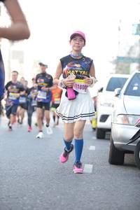 BIB: 11800
                            <button type="button" onclick="openModal(3750900)" class="btn btn-primary btn-sm float-right btn-popup" data-toggle="modal" data-target=".modal-high-quality">
                        <i class="fas fa-shopping-cart"></i> Add to Cart
                    </button>
                                            <button type="button" onclick="isThisMe(3750900, true)" class="btn btn-success btn-sm float-right btn-popup btn-isme hidden" data-toggle="tooltip" data-placement="bottom" title="นี่คือรูปของคุณใช่ไหม คลิกที่นี่เพื่อเอาเข้าอัลบั้ม">
                        <i class="fas fa-plus"></i> Add to album
                    </button>
                    <button type="button" onclick="isThisMe(3750900, false)" class="btn btn-warning btn-sm float-right btn-popup btn-isnotme hidden">
                        <i class="fas fa-ban"></i> Remove from album
                    </button>