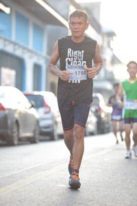 BIB: 1798
                            <button type="button" onclick="openModal(3746501)" class="btn btn-primary btn-sm float-right btn-popup" data-toggle="modal" data-target=".modal-high-quality">
                        <i class="fas fa-shopping-cart"></i> Add to Cart
                    </button>
                                            <button type="button" onclick="isThisMe(3746501, true)" class="btn btn-success btn-sm float-right btn-popup btn-isme hidden" data-toggle="tooltip" data-placement="bottom" title="นี่คือรูปของคุณใช่ไหม คลิกที่นี่เพื่อเอาเข้าอัลบั้ม">
                        <i class="fas fa-plus"></i> Add to album
                    </button>
                    <button type="button" onclick="isThisMe(3746501, false)" class="btn btn-warning btn-sm float-right btn-popup btn-isnotme hidden">
                        <i class="fas fa-ban"></i> Remove from album
                    </button>