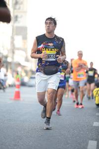 BIB: 1353
                            <button type="button" onclick="openModal(3749162)" class="btn btn-primary btn-sm float-right btn-popup" data-toggle="modal" data-target=".modal-high-quality">
                        <i class="fas fa-shopping-cart"></i> Add to Cart
                    </button>
                                            <button type="button" onclick="isThisMe(3749162, true)" class="btn btn-success btn-sm float-right btn-popup btn-isme hidden" data-toggle="tooltip" data-placement="bottom" title="นี่คือรูปของคุณใช่ไหม คลิกที่นี่เพื่อเอาเข้าอัลบั้ม">
                        <i class="fas fa-plus"></i> Add to album
                    </button>
                    <button type="button" onclick="isThisMe(3749162, false)" class="btn btn-warning btn-sm float-right btn-popup btn-isnotme hidden">
                        <i class="fas fa-ban"></i> Remove from album
                    </button>