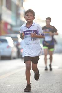 BIB: 429
                            <button type="button" onclick="openModal(3730708)" class="btn btn-primary btn-sm float-right btn-popup" data-toggle="modal" data-target=".modal-high-quality">
                        <i class="fas fa-shopping-cart"></i> Add to Cart
                    </button>
                                            <button type="button" onclick="isThisMe(3730708, true)" class="btn btn-success btn-sm float-right btn-popup btn-isme hidden" data-toggle="tooltip" data-placement="bottom" title="นี่คือรูปของคุณใช่ไหม คลิกที่นี่เพื่อเอาเข้าอัลบั้ม">
                        <i class="fas fa-plus"></i> Add to album
                    </button>
                    <button type="button" onclick="isThisMe(3730708, false)" class="btn btn-warning btn-sm float-right btn-popup btn-isnotme hidden">
                        <i class="fas fa-ban"></i> Remove from album
                    </button>