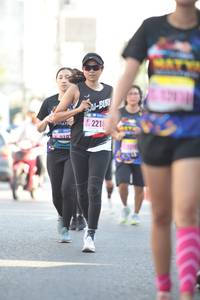 BIB: 2218
                            <button type="button" onclick="openModal(3752037)" class="btn btn-primary btn-sm float-right btn-popup" data-toggle="modal" data-target=".modal-high-quality">
                        <i class="fas fa-shopping-cart"></i> Add to Cart
                    </button>
                                            <button type="button" onclick="isThisMe(3752037, true)" class="btn btn-success btn-sm float-right btn-popup btn-isme hidden" data-toggle="tooltip" data-placement="bottom" title="นี่คือรูปของคุณใช่ไหม คลิกที่นี่เพื่อเอาเข้าอัลบั้ม">
                        <i class="fas fa-plus"></i> Add to album
                    </button>
                    <button type="button" onclick="isThisMe(3752037, false)" class="btn btn-warning btn-sm float-right btn-popup btn-isnotme hidden">
                        <i class="fas fa-ban"></i> Remove from album
                    </button>