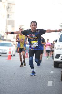 BIB: 10129
                            <button type="button" onclick="openModal(3748443)" class="btn btn-primary btn-sm float-right btn-popup" data-toggle="modal" data-target=".modal-high-quality">
                        <i class="fas fa-shopping-cart"></i> Add to Cart
                    </button>
                                            <button type="button" onclick="isThisMe(3748443, true)" class="btn btn-success btn-sm float-right btn-popup btn-isme hidden" data-toggle="tooltip" data-placement="bottom" title="นี่คือรูปของคุณใช่ไหม คลิกที่นี่เพื่อเอาเข้าอัลบั้ม">
                        <i class="fas fa-plus"></i> Add to album
                    </button>
                    <button type="button" onclick="isThisMe(3748443, false)" class="btn btn-warning btn-sm float-right btn-popup btn-isnotme hidden">
                        <i class="fas fa-ban"></i> Remove from album
                    </button>