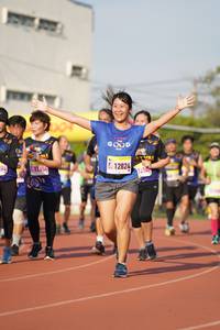 BIB: 12824
                            <button type="button" onclick="openModal(3676271)" class="btn btn-primary btn-sm float-right btn-popup" data-toggle="modal" data-target=".modal-high-quality">
                        <i class="fas fa-shopping-cart"></i> Add to Cart
                    </button>
                                            <button type="button" onclick="isThisMe(3676271, true)" class="btn btn-success btn-sm float-right btn-popup btn-isme hidden" data-toggle="tooltip" data-placement="bottom" title="นี่คือรูปของคุณใช่ไหม คลิกที่นี่เพื่อเอาเข้าอัลบั้ม">
                        <i class="fas fa-plus"></i> Add to album
                    </button>
                    <button type="button" onclick="isThisMe(3676271, false)" class="btn btn-warning btn-sm float-right btn-popup btn-isnotme hidden">
                        <i class="fas fa-ban"></i> Remove from album
                    </button>