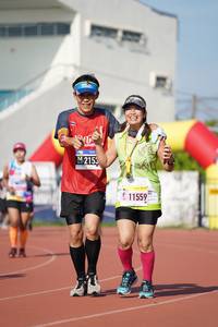 BIB: 215, 11559
                            <button type="button" onclick="openModal(3670477)" class="btn btn-primary btn-sm float-right btn-popup" data-toggle="modal" data-target=".modal-high-quality">
                        <i class="fas fa-shopping-cart"></i> Add to Cart
                    </button>
                                            <button type="button" onclick="isThisMe(3670477, true)" class="btn btn-success btn-sm float-right btn-popup btn-isme hidden" data-toggle="tooltip" data-placement="bottom" title="นี่คือรูปของคุณใช่ไหม คลิกที่นี่เพื่อเอาเข้าอัลบั้ม">
                        <i class="fas fa-plus"></i> Add to album
                    </button>
                    <button type="button" onclick="isThisMe(3670477, false)" class="btn btn-warning btn-sm float-right btn-popup btn-isnotme hidden">
                        <i class="fas fa-ban"></i> Remove from album
                    </button>