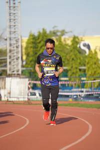 BIB: 10349
                            <button type="button" onclick="openModal(3676311)" class="btn btn-primary btn-sm float-right btn-popup" data-toggle="modal" data-target=".modal-high-quality">
                        <i class="fas fa-shopping-cart"></i> Add to Cart
                    </button>
                                            <button type="button" onclick="isThisMe(3676311, true)" class="btn btn-success btn-sm float-right btn-popup btn-isme hidden" data-toggle="tooltip" data-placement="bottom" title="นี่คือรูปของคุณใช่ไหม คลิกที่นี่เพื่อเอาเข้าอัลบั้ม">
                        <i class="fas fa-plus"></i> Add to album
                    </button>
                    <button type="button" onclick="isThisMe(3676311, false)" class="btn btn-warning btn-sm float-right btn-popup btn-isnotme hidden">
                        <i class="fas fa-ban"></i> Remove from album
                    </button>