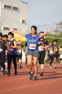 BIB: 12824
                            <button type="button" onclick="openModal(3676256)" class="btn btn-primary btn-sm float-right btn-popup" data-toggle="modal" data-target=".modal-high-quality">
                        <i class="fas fa-shopping-cart"></i> Add to Cart
                    </button>
                                            <button type="button" onclick="isThisMe(3676256, true)" class="btn btn-success btn-sm float-right btn-popup btn-isme hidden" data-toggle="tooltip" data-placement="bottom" title="นี่คือรูปของคุณใช่ไหม คลิกที่นี่เพื่อเอาเข้าอัลบั้ม">
                        <i class="fas fa-plus"></i> Add to album
                    </button>
                    <button type="button" onclick="isThisMe(3676256, false)" class="btn btn-warning btn-sm float-right btn-popup btn-isnotme hidden">
                        <i class="fas fa-ban"></i> Remove from album
                    </button>