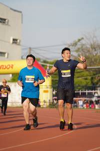 BIB: 10544
                            <button type="button" onclick="openModal(3673699)" class="btn btn-primary btn-sm float-right btn-popup" data-toggle="modal" data-target=".modal-high-quality">
                        <i class="fas fa-shopping-cart"></i> Add to Cart
                    </button>
                                            <button type="button" onclick="isThisMe(3673699, true)" class="btn btn-success btn-sm float-right btn-popup btn-isme hidden" data-toggle="tooltip" data-placement="bottom" title="นี่คือรูปของคุณใช่ไหม คลิกที่นี่เพื่อเอาเข้าอัลบั้ม">
                        <i class="fas fa-plus"></i> Add to album
                    </button>
                    <button type="button" onclick="isThisMe(3673699, false)" class="btn btn-warning btn-sm float-right btn-popup btn-isnotme hidden">
                        <i class="fas fa-ban"></i> Remove from album
                    </button>