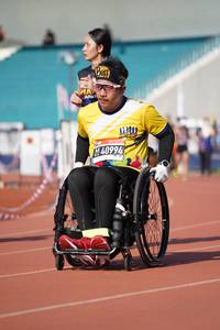 BIB: 40994
                            <button type="button" onclick="openModal(3670716)" class="btn btn-primary btn-sm float-right btn-popup" data-toggle="modal" data-target=".modal-high-quality">
                        <i class="fas fa-shopping-cart"></i> Add to Cart
                    </button>
                                            <button type="button" onclick="isThisMe(3670716, true)" class="btn btn-success btn-sm float-right btn-popup btn-isme hidden" data-toggle="tooltip" data-placement="bottom" title="นี่คือรูปของคุณใช่ไหม คลิกที่นี่เพื่อเอาเข้าอัลบั้ม">
                        <i class="fas fa-plus"></i> Add to album
                    </button>
                    <button type="button" onclick="isThisMe(3670716, false)" class="btn btn-warning btn-sm float-right btn-popup btn-isnotme hidden">
                        <i class="fas fa-ban"></i> Remove from album
                    </button>