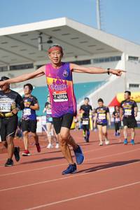 BIB: 40984
                            <button type="button" onclick="openModal(3670030)" class="btn btn-primary btn-sm float-right btn-popup" data-toggle="modal" data-target=".modal-high-quality">
                        <i class="fas fa-shopping-cart"></i> Add to Cart
                    </button>
                                            <button type="button" onclick="isThisMe(3670030, true)" class="btn btn-success btn-sm float-right btn-popup btn-isme hidden" data-toggle="tooltip" data-placement="bottom" title="นี่คือรูปของคุณใช่ไหม คลิกที่นี่เพื่อเอาเข้าอัลบั้ม">
                        <i class="fas fa-plus"></i> Add to album
                    </button>
                    <button type="button" onclick="isThisMe(3670030, false)" class="btn btn-warning btn-sm float-right btn-popup btn-isnotme hidden">
                        <i class="fas fa-ban"></i> Remove from album
                    </button>