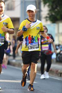 BIB: 019, 21099
                            <button type="button" onclick="openModal(3690441)" class="btn btn-primary btn-sm float-right btn-popup" data-toggle="modal" data-target=".modal-high-quality">
                        <i class="fas fa-shopping-cart"></i> Add to Cart
                    </button>
                                            <button type="button" onclick="isThisMe(3690441, true)" class="btn btn-success btn-sm float-right btn-popup btn-isme hidden" data-toggle="tooltip" data-placement="bottom" title="นี่คือรูปของคุณใช่ไหม คลิกที่นี่เพื่อเอาเข้าอัลบั้ม">
                        <i class="fas fa-plus"></i> Add to album
                    </button>
                    <button type="button" onclick="isThisMe(3690441, false)" class="btn btn-warning btn-sm float-right btn-popup btn-isnotme hidden">
                        <i class="fas fa-ban"></i> Remove from album
                    </button>