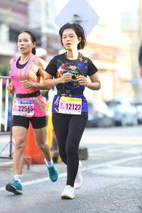 BIB: 12123, 22565
                            <button type="button" onclick="openModal(3679292)" class="btn btn-primary btn-sm float-right btn-popup" data-toggle="modal" data-target=".modal-high-quality">
                        <i class="fas fa-shopping-cart"></i> Add to Cart
                    </button>
                                            <button type="button" onclick="isThisMe(3679292, true)" class="btn btn-success btn-sm float-right btn-popup btn-isme hidden" data-toggle="tooltip" data-placement="bottom" title="นี่คือรูปของคุณใช่ไหม คลิกที่นี่เพื่อเอาเข้าอัลบั้ม">
                        <i class="fas fa-plus"></i> Add to album
                    </button>
                    <button type="button" onclick="isThisMe(3679292, false)" class="btn btn-warning btn-sm float-right btn-popup btn-isnotme hidden">
                        <i class="fas fa-ban"></i> Remove from album
                    </button>