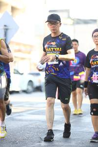 BIB: 
                            <button type="button" onclick="openModal(3686824)" class="btn btn-primary btn-sm float-right btn-popup" data-toggle="modal" data-target=".modal-high-quality">
                        <i class="fas fa-shopping-cart"></i> Add to Cart
                    </button>
                                            <button type="button" onclick="isThisMe(3686824, true)" class="btn btn-success btn-sm float-right btn-popup btn-isme hidden" data-toggle="tooltip" data-placement="bottom" title="นี่คือรูปของคุณใช่ไหม คลิกที่นี่เพื่อเอาเข้าอัลบั้ม">
                        <i class="fas fa-plus"></i> Add to album
                    </button>
                    <button type="button" onclick="isThisMe(3686824, false)" class="btn btn-warning btn-sm float-right btn-popup btn-isnotme hidden">
                        <i class="fas fa-ban"></i> Remove from album
                    </button>