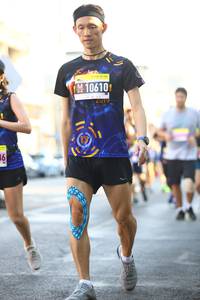 BIB: 10610
                            <button type="button" onclick="openModal(3683663)" class="btn btn-primary btn-sm float-right btn-popup" data-toggle="modal" data-target=".modal-high-quality">
                        <i class="fas fa-shopping-cart"></i> Add to Cart
                    </button>
                                            <button type="button" onclick="isThisMe(3683663, true)" class="btn btn-success btn-sm float-right btn-popup btn-isme hidden" data-toggle="tooltip" data-placement="bottom" title="นี่คือรูปของคุณใช่ไหม คลิกที่นี่เพื่อเอาเข้าอัลบั้ม">
                        <i class="fas fa-plus"></i> Add to album
                    </button>
                    <button type="button" onclick="isThisMe(3683663, false)" class="btn btn-warning btn-sm float-right btn-popup btn-isnotme hidden">
                        <i class="fas fa-ban"></i> Remove from album
                    </button>