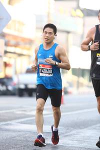 BIB: 40400
                            <button type="button" onclick="openModal(3675930)" class="btn btn-primary btn-sm float-right btn-popup" data-toggle="modal" data-target=".modal-high-quality">
                        <i class="fas fa-shopping-cart"></i> Add to Cart
                    </button>
                                            <button type="button" onclick="isThisMe(3675930, true)" class="btn btn-success btn-sm float-right btn-popup btn-isme hidden" data-toggle="tooltip" data-placement="bottom" title="นี่คือรูปของคุณใช่ไหม คลิกที่นี่เพื่อเอาเข้าอัลบั้ม">
                        <i class="fas fa-plus"></i> Add to album
                    </button>
                    <button type="button" onclick="isThisMe(3675930, false)" class="btn btn-warning btn-sm float-right btn-popup btn-isnotme hidden">
                        <i class="fas fa-ban"></i> Remove from album
                    </button>