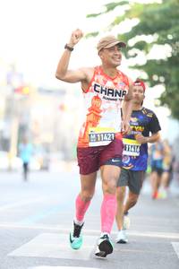 BIB: 11421, 11411
                            <button type="button" onclick="openModal(3674393)" class="btn btn-primary btn-sm float-right btn-popup" data-toggle="modal" data-target=".modal-high-quality">
                        <i class="fas fa-shopping-cart"></i> Add to Cart
                    </button>
                                            <button type="button" onclick="isThisMe(3674393, true)" class="btn btn-success btn-sm float-right btn-popup btn-isme hidden" data-toggle="tooltip" data-placement="bottom" title="นี่คือรูปของคุณใช่ไหม คลิกที่นี่เพื่อเอาเข้าอัลบั้ม">
                        <i class="fas fa-plus"></i> Add to album
                    </button>
                    <button type="button" onclick="isThisMe(3674393, false)" class="btn btn-warning btn-sm float-right btn-popup btn-isnotme hidden">
                        <i class="fas fa-ban"></i> Remove from album
                    </button>