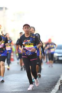 BIB: 1241
                            <button type="button" onclick="openModal(3683563)" class="btn btn-primary btn-sm float-right btn-popup" data-toggle="modal" data-target=".modal-high-quality">
                        <i class="fas fa-shopping-cart"></i> Add to Cart
                    </button>
                                            <button type="button" onclick="isThisMe(3683563, true)" class="btn btn-success btn-sm float-right btn-popup btn-isme hidden" data-toggle="tooltip" data-placement="bottom" title="นี่คือรูปของคุณใช่ไหม คลิกที่นี่เพื่อเอาเข้าอัลบั้ม">
                        <i class="fas fa-plus"></i> Add to album
                    </button>
                    <button type="button" onclick="isThisMe(3683563, false)" class="btn btn-warning btn-sm float-right btn-popup btn-isnotme hidden">
                        <i class="fas fa-ban"></i> Remove from album
                    </button>