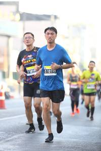 BIB: 101
                            <button type="button" onclick="openModal(3676434)" class="btn btn-primary btn-sm float-right btn-popup" data-toggle="modal" data-target=".modal-high-quality">
                        <i class="fas fa-shopping-cart"></i> Add to Cart
                    </button>
                                            <button type="button" onclick="isThisMe(3676434, true)" class="btn btn-success btn-sm float-right btn-popup btn-isme hidden" data-toggle="tooltip" data-placement="bottom" title="นี่คือรูปของคุณใช่ไหม คลิกที่นี่เพื่อเอาเข้าอัลบั้ม">
                        <i class="fas fa-plus"></i> Add to album
                    </button>
                    <button type="button" onclick="isThisMe(3676434, false)" class="btn btn-warning btn-sm float-right btn-popup btn-isnotme hidden">
                        <i class="fas fa-ban"></i> Remove from album
                    </button>