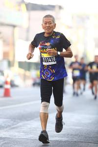 BIB: 
                            <button type="button" onclick="openModal(3675853)" class="btn btn-primary btn-sm float-right btn-popup" data-toggle="modal" data-target=".modal-high-quality">
                        <i class="fas fa-shopping-cart"></i> Add to Cart
                    </button>
                                            <button type="button" onclick="isThisMe(3675853, true)" class="btn btn-success btn-sm float-right btn-popup btn-isme hidden" data-toggle="tooltip" data-placement="bottom" title="นี่คือรูปของคุณใช่ไหม คลิกที่นี่เพื่อเอาเข้าอัลบั้ม">
                        <i class="fas fa-plus"></i> Add to album
                    </button>
                    <button type="button" onclick="isThisMe(3675853, false)" class="btn btn-warning btn-sm float-right btn-popup btn-isnotme hidden">
                        <i class="fas fa-ban"></i> Remove from album
                    </button>