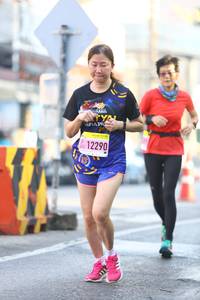 BIB: 12290
                            <button type="button" onclick="openModal(3680075)" class="btn btn-primary btn-sm float-right btn-popup" data-toggle="modal" data-target=".modal-high-quality">
                        <i class="fas fa-shopping-cart"></i> Add to Cart
                    </button>
                                            <button type="button" onclick="isThisMe(3680075, true)" class="btn btn-success btn-sm float-right btn-popup btn-isme hidden" data-toggle="tooltip" data-placement="bottom" title="นี่คือรูปของคุณใช่ไหม คลิกที่นี่เพื่อเอาเข้าอัลบั้ม">
                        <i class="fas fa-plus"></i> Add to album
                    </button>
                    <button type="button" onclick="isThisMe(3680075, false)" class="btn btn-warning btn-sm float-right btn-popup btn-isnotme hidden">
                        <i class="fas fa-ban"></i> Remove from album
                    </button>