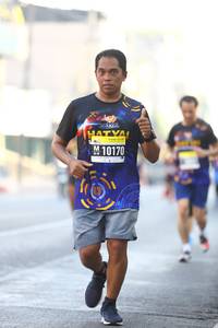 BIB: 10170
                            <button type="button" onclick="openModal(3677328)" class="btn btn-primary btn-sm float-right btn-popup" data-toggle="modal" data-target=".modal-high-quality">
                        <i class="fas fa-shopping-cart"></i> Add to Cart
                    </button>
                                            <button type="button" onclick="isThisMe(3677328, true)" class="btn btn-success btn-sm float-right btn-popup btn-isme hidden" data-toggle="tooltip" data-placement="bottom" title="นี่คือรูปของคุณใช่ไหม คลิกที่นี่เพื่อเอาเข้าอัลบั้ม">
                        <i class="fas fa-plus"></i> Add to album
                    </button>
                    <button type="button" onclick="isThisMe(3677328, false)" class="btn btn-warning btn-sm float-right btn-popup btn-isnotme hidden">
                        <i class="fas fa-ban"></i> Remove from album
                    </button>