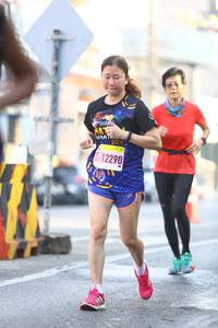 BIB: 12290
                            <button type="button" onclick="openModal(3680052)" class="btn btn-primary btn-sm float-right btn-popup" data-toggle="modal" data-target=".modal-high-quality">
                        <i class="fas fa-shopping-cart"></i> Add to Cart
                    </button>
                                            <button type="button" onclick="isThisMe(3680052, true)" class="btn btn-success btn-sm float-right btn-popup btn-isme hidden" data-toggle="tooltip" data-placement="bottom" title="นี่คือรูปของคุณใช่ไหม คลิกที่นี่เพื่อเอาเข้าอัลบั้ม">
                        <i class="fas fa-plus"></i> Add to album
                    </button>
                    <button type="button" onclick="isThisMe(3680052, false)" class="btn btn-warning btn-sm float-right btn-popup btn-isnotme hidden">
                        <i class="fas fa-ban"></i> Remove from album
                    </button>