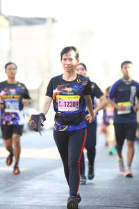 BIB: 12309
                            <button type="button" onclick="openModal(3686069)" class="btn btn-primary btn-sm float-right btn-popup" data-toggle="modal" data-target=".modal-high-quality">
                        <i class="fas fa-shopping-cart"></i> Add to Cart
                    </button>
                                            <button type="button" onclick="isThisMe(3686069, true)" class="btn btn-success btn-sm float-right btn-popup btn-isme hidden" data-toggle="tooltip" data-placement="bottom" title="นี่คือรูปของคุณใช่ไหม คลิกที่นี่เพื่อเอาเข้าอัลบั้ม">
                        <i class="fas fa-plus"></i> Add to album
                    </button>
                    <button type="button" onclick="isThisMe(3686069, false)" class="btn btn-warning btn-sm float-right btn-popup btn-isnotme hidden">
                        <i class="fas fa-ban"></i> Remove from album
                    </button>