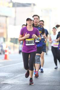 BIB: 11128
                            <button type="button" onclick="openModal(3680512)" class="btn btn-primary btn-sm float-right btn-popup" data-toggle="modal" data-target=".modal-high-quality">
                        <i class="fas fa-shopping-cart"></i> Add to Cart
                    </button>
                                            <button type="button" onclick="isThisMe(3680512, true)" class="btn btn-success btn-sm float-right btn-popup btn-isme hidden" data-toggle="tooltip" data-placement="bottom" title="นี่คือรูปของคุณใช่ไหม คลิกที่นี่เพื่อเอาเข้าอัลบั้ม">
                        <i class="fas fa-plus"></i> Add to album
                    </button>
                    <button type="button" onclick="isThisMe(3680512, false)" class="btn btn-warning btn-sm float-right btn-popup btn-isnotme hidden">
                        <i class="fas fa-ban"></i> Remove from album
                    </button>