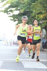 BIB: 40288, 10689
                            <button type="button" onclick="openModal(3672732)" class="btn btn-primary btn-sm float-right btn-popup" data-toggle="modal" data-target=".modal-high-quality">
                        <i class="fas fa-shopping-cart"></i> Add to Cart
                    </button>
                                            <button type="button" onclick="isThisMe(3672732, true)" class="btn btn-success btn-sm float-right btn-popup btn-isme hidden" data-toggle="tooltip" data-placement="bottom" title="นี่คือรูปของคุณใช่ไหม คลิกที่นี่เพื่อเอาเข้าอัลบั้ม">
                        <i class="fas fa-plus"></i> Add to album
                    </button>
                    <button type="button" onclick="isThisMe(3672732, false)" class="btn btn-warning btn-sm float-right btn-popup btn-isnotme hidden">
                        <i class="fas fa-ban"></i> Remove from album
                    </button>