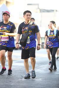 BIB: 11520
                            <button type="button" onclick="openModal(3684659)" class="btn btn-primary btn-sm float-right btn-popup" data-toggle="modal" data-target=".modal-high-quality">
                        <i class="fas fa-shopping-cart"></i> Add to Cart
                    </button>
                                            <button type="button" onclick="isThisMe(3684659, true)" class="btn btn-success btn-sm float-right btn-popup btn-isme hidden" data-toggle="tooltip" data-placement="bottom" title="นี่คือรูปของคุณใช่ไหม คลิกที่นี่เพื่อเอาเข้าอัลบั้ม">
                        <i class="fas fa-plus"></i> Add to album
                    </button>
                    <button type="button" onclick="isThisMe(3684659, false)" class="btn btn-warning btn-sm float-right btn-popup btn-isnotme hidden">
                        <i class="fas fa-ban"></i> Remove from album
                    </button>