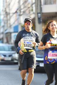 BIB: 21020, 225
                            <button type="button" onclick="openModal(3692823)" class="btn btn-primary btn-sm float-right btn-popup" data-toggle="modal" data-target=".modal-high-quality">
                        <i class="fas fa-shopping-cart"></i> Add to Cart
                    </button>
                                            <button type="button" onclick="isThisMe(3692823, true)" class="btn btn-success btn-sm float-right btn-popup btn-isme hidden" data-toggle="tooltip" data-placement="bottom" title="นี่คือรูปของคุณใช่ไหม คลิกที่นี่เพื่อเอาเข้าอัลบั้ม">
                        <i class="fas fa-plus"></i> Add to album
                    </button>
                    <button type="button" onclick="isThisMe(3692823, false)" class="btn btn-warning btn-sm float-right btn-popup btn-isnotme hidden">
                        <i class="fas fa-ban"></i> Remove from album
                    </button>