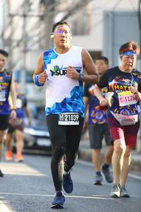 BIB: 1175
                            <button type="button" onclick="openModal(3688893)" class="btn btn-primary btn-sm float-right btn-popup" data-toggle="modal" data-target=".modal-high-quality">
                        <i class="fas fa-shopping-cart"></i> Add to Cart
                    </button>
                                            <button type="button" onclick="isThisMe(3688893, true)" class="btn btn-success btn-sm float-right btn-popup btn-isme hidden" data-toggle="tooltip" data-placement="bottom" title="นี่คือรูปของคุณใช่ไหม คลิกที่นี่เพื่อเอาเข้าอัลบั้ม">
                        <i class="fas fa-plus"></i> Add to album
                    </button>
                    <button type="button" onclick="isThisMe(3688893, false)" class="btn btn-warning btn-sm float-right btn-popup btn-isnotme hidden">
                        <i class="fas fa-ban"></i> Remove from album
                    </button>