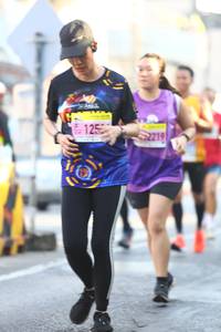 BIB: 125
                            <button type="button" onclick="openModal(3679362)" class="btn btn-primary btn-sm float-right btn-popup" data-toggle="modal" data-target=".modal-high-quality">
                        <i class="fas fa-shopping-cart"></i> Add to Cart
                    </button>
                                            <button type="button" onclick="isThisMe(3679362, true)" class="btn btn-success btn-sm float-right btn-popup btn-isme hidden" data-toggle="tooltip" data-placement="bottom" title="นี่คือรูปของคุณใช่ไหม คลิกที่นี่เพื่อเอาเข้าอัลบั้ม">
                        <i class="fas fa-plus"></i> Add to album
                    </button>
                    <button type="button" onclick="isThisMe(3679362, false)" class="btn btn-warning btn-sm float-right btn-popup btn-isnotme hidden">
                        <i class="fas fa-ban"></i> Remove from album
                    </button>