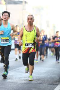 BIB: 10662
                            <button type="button" onclick="openModal(3678842)" class="btn btn-primary btn-sm float-right btn-popup" data-toggle="modal" data-target=".modal-high-quality">
                        <i class="fas fa-shopping-cart"></i> Add to Cart
                    </button>
                                            <button type="button" onclick="isThisMe(3678842, true)" class="btn btn-success btn-sm float-right btn-popup btn-isme hidden" data-toggle="tooltip" data-placement="bottom" title="นี่คือรูปของคุณใช่ไหม คลิกที่นี่เพื่อเอาเข้าอัลบั้ม">
                        <i class="fas fa-plus"></i> Add to album
                    </button>
                    <button type="button" onclick="isThisMe(3678842, false)" class="btn btn-warning btn-sm float-right btn-popup btn-isnotme hidden">
                        <i class="fas fa-ban"></i> Remove from album
                    </button>