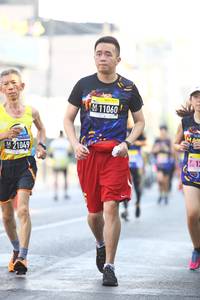 BIB: 11060, 21049
                            <button type="button" onclick="openModal(3680941)" class="btn btn-primary btn-sm float-right btn-popup" data-toggle="modal" data-target=".modal-high-quality">
                        <i class="fas fa-shopping-cart"></i> Add to Cart
                    </button>
                                            <button type="button" onclick="isThisMe(3680941, true)" class="btn btn-success btn-sm float-right btn-popup btn-isme hidden" data-toggle="tooltip" data-placement="bottom" title="นี่คือรูปของคุณใช่ไหม คลิกที่นี่เพื่อเอาเข้าอัลบั้ม">
                        <i class="fas fa-plus"></i> Add to album
                    </button>
                    <button type="button" onclick="isThisMe(3680941, false)" class="btn btn-warning btn-sm float-right btn-popup btn-isnotme hidden">
                        <i class="fas fa-ban"></i> Remove from album
                    </button>