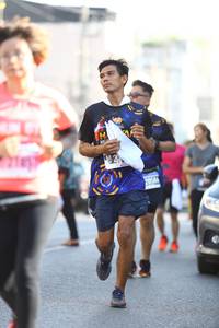 BIB: 
                            <button type="button" onclick="openModal(3695351)" class="btn btn-primary btn-sm float-right btn-popup" data-toggle="modal" data-target=".modal-high-quality">
                        <i class="fas fa-shopping-cart"></i> Add to Cart
                    </button>
                                            <button type="button" onclick="isThisMe(3695351, true)" class="btn btn-success btn-sm float-right btn-popup btn-isme hidden" data-toggle="tooltip" data-placement="bottom" title="นี่คือรูปของคุณใช่ไหม คลิกที่นี่เพื่อเอาเข้าอัลบั้ม">
                        <i class="fas fa-plus"></i> Add to album
                    </button>
                    <button type="button" onclick="isThisMe(3695351, false)" class="btn btn-warning btn-sm float-right btn-popup btn-isnotme hidden">
                        <i class="fas fa-ban"></i> Remove from album
                    </button>