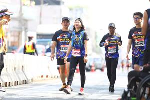 BIB: 410, 40995, 41362, 0146
                            <button type="button" onclick="openModal(3699879)" class="btn btn-primary btn-sm float-right btn-popup" data-toggle="modal" data-target=".modal-high-quality">
                        <i class="fas fa-shopping-cart"></i> Add to Cart
                    </button>
                                            <button type="button" onclick="isThisMe(3699879, true)" class="btn btn-success btn-sm float-right btn-popup btn-isme hidden" data-toggle="tooltip" data-placement="bottom" title="นี่คือรูปของคุณใช่ไหม คลิกที่นี่เพื่อเอาเข้าอัลบั้ม">
                        <i class="fas fa-plus"></i> Add to album
                    </button>
                    <button type="button" onclick="isThisMe(3699879, false)" class="btn btn-warning btn-sm float-right btn-popup btn-isnotme hidden">
                        <i class="fas fa-ban"></i> Remove from album
                    </button>