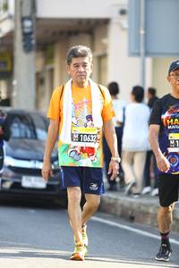 BIB: 10632
                            <button type="button" onclick="openModal(3703950)" class="btn btn-primary btn-sm float-right btn-popup" data-toggle="modal" data-target=".modal-high-quality">
                        <i class="fas fa-shopping-cart"></i> Add to Cart
                    </button>
                                            <button type="button" onclick="isThisMe(3703950, true)" class="btn btn-success btn-sm float-right btn-popup btn-isme hidden" data-toggle="tooltip" data-placement="bottom" title="นี่คือรูปของคุณใช่ไหม คลิกที่นี่เพื่อเอาเข้าอัลบั้ม">
                        <i class="fas fa-plus"></i> Add to album
                    </button>
                    <button type="button" onclick="isThisMe(3703950, false)" class="btn btn-warning btn-sm float-right btn-popup btn-isnotme hidden">
                        <i class="fas fa-ban"></i> Remove from album
                    </button>