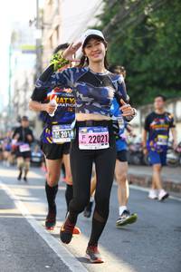 BIB: 201, 22021
                            <button type="button" onclick="openModal(3597458)" class="btn btn-primary btn-sm float-right btn-popup" data-toggle="modal" data-target=".modal-high-quality">
                        <i class="fas fa-shopping-cart"></i> Add to Cart
                    </button>
                                            <button type="button" onclick="isThisMe(3597458, true)" class="btn btn-success btn-sm float-right btn-popup btn-isme hidden" data-toggle="tooltip" data-placement="bottom" title="นี่คือรูปของคุณใช่ไหม คลิกที่นี่เพื่อเอาเข้าอัลบั้ม">
                        <i class="fas fa-plus"></i> Add to album
                    </button>
                    <button type="button" onclick="isThisMe(3597458, false)" class="btn btn-warning btn-sm float-right btn-popup btn-isnotme hidden">
                        <i class="fas fa-ban"></i> Remove from album
                    </button>