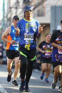 BIB: 421, 203
                            <button type="button" onclick="openModal(3598467)" class="btn btn-primary btn-sm float-right btn-popup" data-toggle="modal" data-target=".modal-high-quality">
                        <i class="fas fa-shopping-cart"></i> Add to Cart
                    </button>
                                            <button type="button" onclick="isThisMe(3598467, true)" class="btn btn-success btn-sm float-right btn-popup btn-isme hidden" data-toggle="tooltip" data-placement="bottom" title="นี่คือรูปของคุณใช่ไหม คลิกที่นี่เพื่อเอาเข้าอัลบั้ม">
                        <i class="fas fa-plus"></i> Add to album
                    </button>
                    <button type="button" onclick="isThisMe(3598467, false)" class="btn btn-warning btn-sm float-right btn-popup btn-isnotme hidden">
                        <i class="fas fa-ban"></i> Remove from album
                    </button>