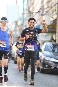 BIB: 4118
                            <button type="button" onclick="openModal(3556608)" class="btn btn-primary btn-sm float-right btn-popup" data-toggle="modal" data-target=".modal-high-quality">
                        <i class="fas fa-shopping-cart"></i> Add to Cart
                    </button>
                                            <button type="button" onclick="isThisMe(3556608, true)" class="btn btn-success btn-sm float-right btn-popup btn-isme hidden" data-toggle="tooltip" data-placement="bottom" title="นี่คือรูปของคุณใช่ไหม คลิกที่นี่เพื่อเอาเข้าอัลบั้ม">
                        <i class="fas fa-plus"></i> Add to album
                    </button>
                    <button type="button" onclick="isThisMe(3556608, false)" class="btn btn-warning btn-sm float-right btn-popup btn-isnotme hidden">
                        <i class="fas fa-ban"></i> Remove from album
                    </button>