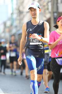 BIB: 405
                            <button type="button" onclick="openModal(3552181)" class="btn btn-primary btn-sm float-right btn-popup" data-toggle="modal" data-target=".modal-high-quality">
                        <i class="fas fa-shopping-cart"></i> Add to Cart
                    </button>
                                            <button type="button" onclick="isThisMe(3552181, true)" class="btn btn-success btn-sm float-right btn-popup btn-isme hidden" data-toggle="tooltip" data-placement="bottom" title="นี่คือรูปของคุณใช่ไหม คลิกที่นี่เพื่อเอาเข้าอัลบั้ม">
                        <i class="fas fa-plus"></i> Add to album
                    </button>
                    <button type="button" onclick="isThisMe(3552181, false)" class="btn btn-warning btn-sm float-right btn-popup btn-isnotme hidden">
                        <i class="fas fa-ban"></i> Remove from album
                    </button>