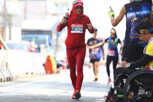 BIB: 40340
                            <button type="button" onclick="openModal(3573344)" class="btn btn-primary btn-sm float-right btn-popup" data-toggle="modal" data-target=".modal-high-quality">
                        <i class="fas fa-shopping-cart"></i> Add to Cart
                    </button>
                                            <button type="button" onclick="isThisMe(3573344, true)" class="btn btn-success btn-sm float-right btn-popup btn-isme hidden" data-toggle="tooltip" data-placement="bottom" title="นี่คือรูปของคุณใช่ไหม คลิกที่นี่เพื่อเอาเข้าอัลบั้ม">
                        <i class="fas fa-plus"></i> Add to album
                    </button>
                    <button type="button" onclick="isThisMe(3573344, false)" class="btn btn-warning btn-sm float-right btn-popup btn-isnotme hidden">
                        <i class="fas fa-ban"></i> Remove from album
                    </button>