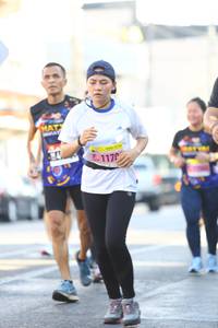 BIB: 117
                            <button type="button" onclick="openModal(3594899)" class="btn btn-primary btn-sm float-right btn-popup" data-toggle="modal" data-target=".modal-high-quality">
                        <i class="fas fa-shopping-cart"></i> Add to Cart
                    </button>
                                            <button type="button" onclick="isThisMe(3594899, true)" class="btn btn-success btn-sm float-right btn-popup btn-isme hidden" data-toggle="tooltip" data-placement="bottom" title="นี่คือรูปของคุณใช่ไหม คลิกที่นี่เพื่อเอาเข้าอัลบั้ม">
                        <i class="fas fa-plus"></i> Add to album
                    </button>
                    <button type="button" onclick="isThisMe(3594899, false)" class="btn btn-warning btn-sm float-right btn-popup btn-isnotme hidden">
                        <i class="fas fa-ban"></i> Remove from album
                    </button>